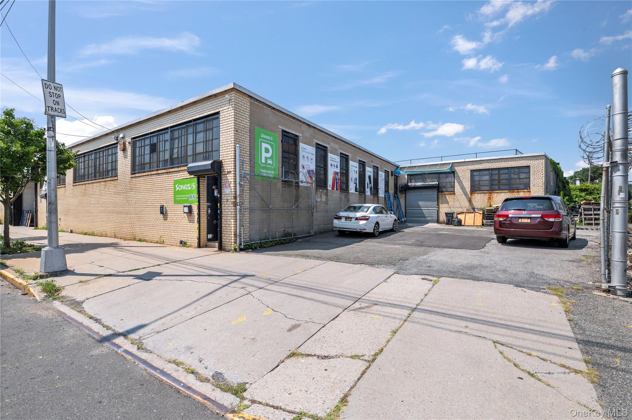 59-48 55th Street, Maspeth, NY 11378