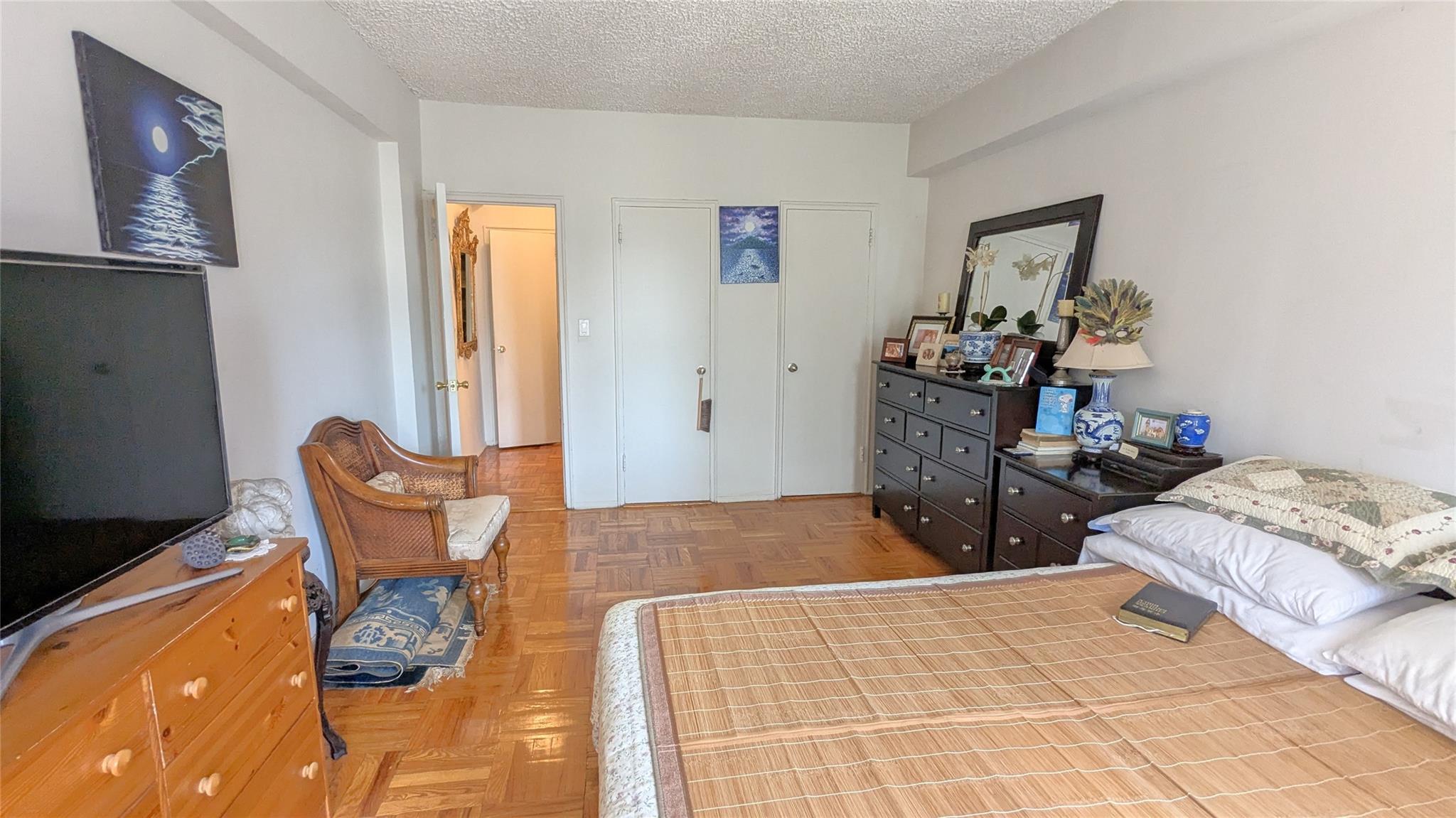 63-33 98 Place # 3E, Rego Park, NY 11374