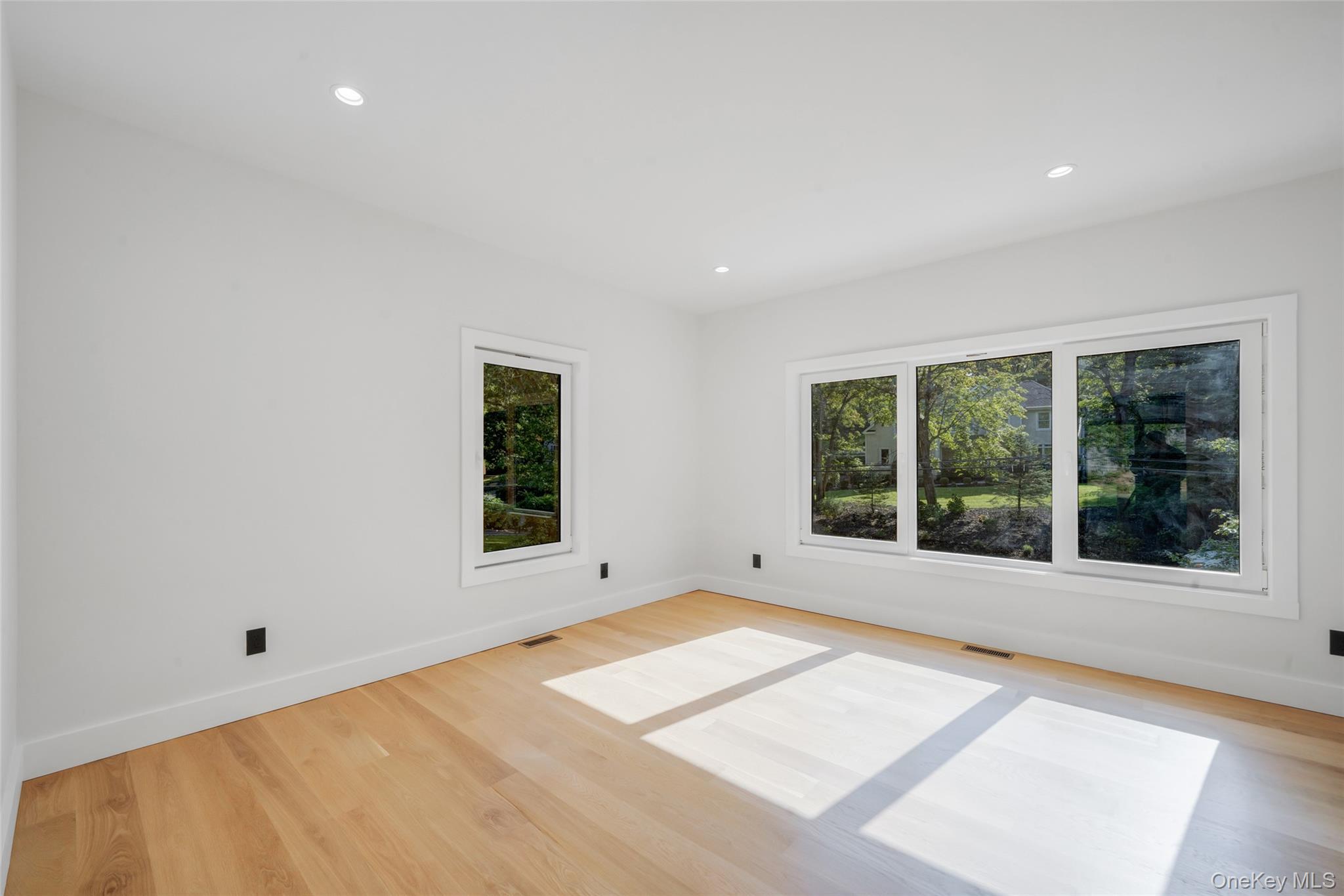 628 Meadow Road, Smithtown, NY 11754