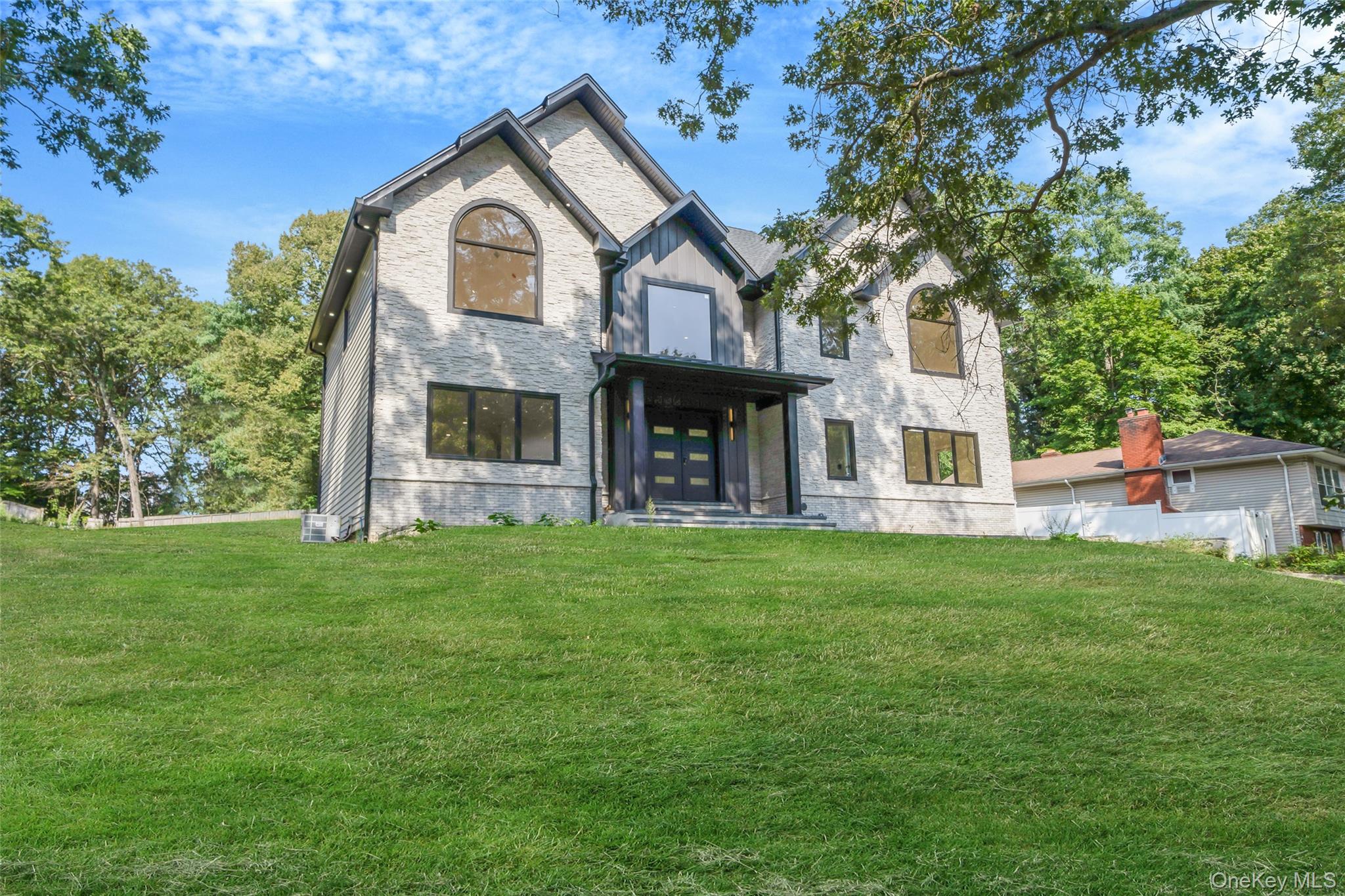 628 Meadow Road, Smithtown, NY 11754