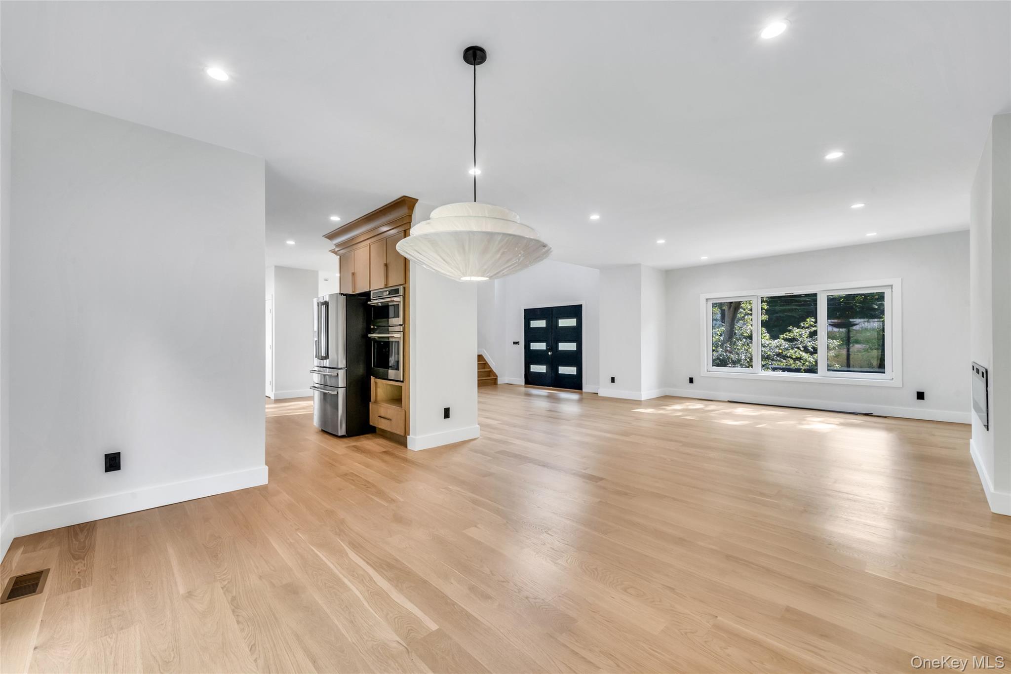 628 Meadow Road, Smithtown, NY 11754