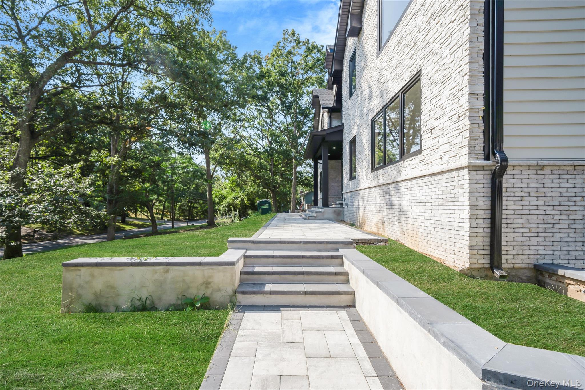 628 Meadow Road, Smithtown, NY 11754