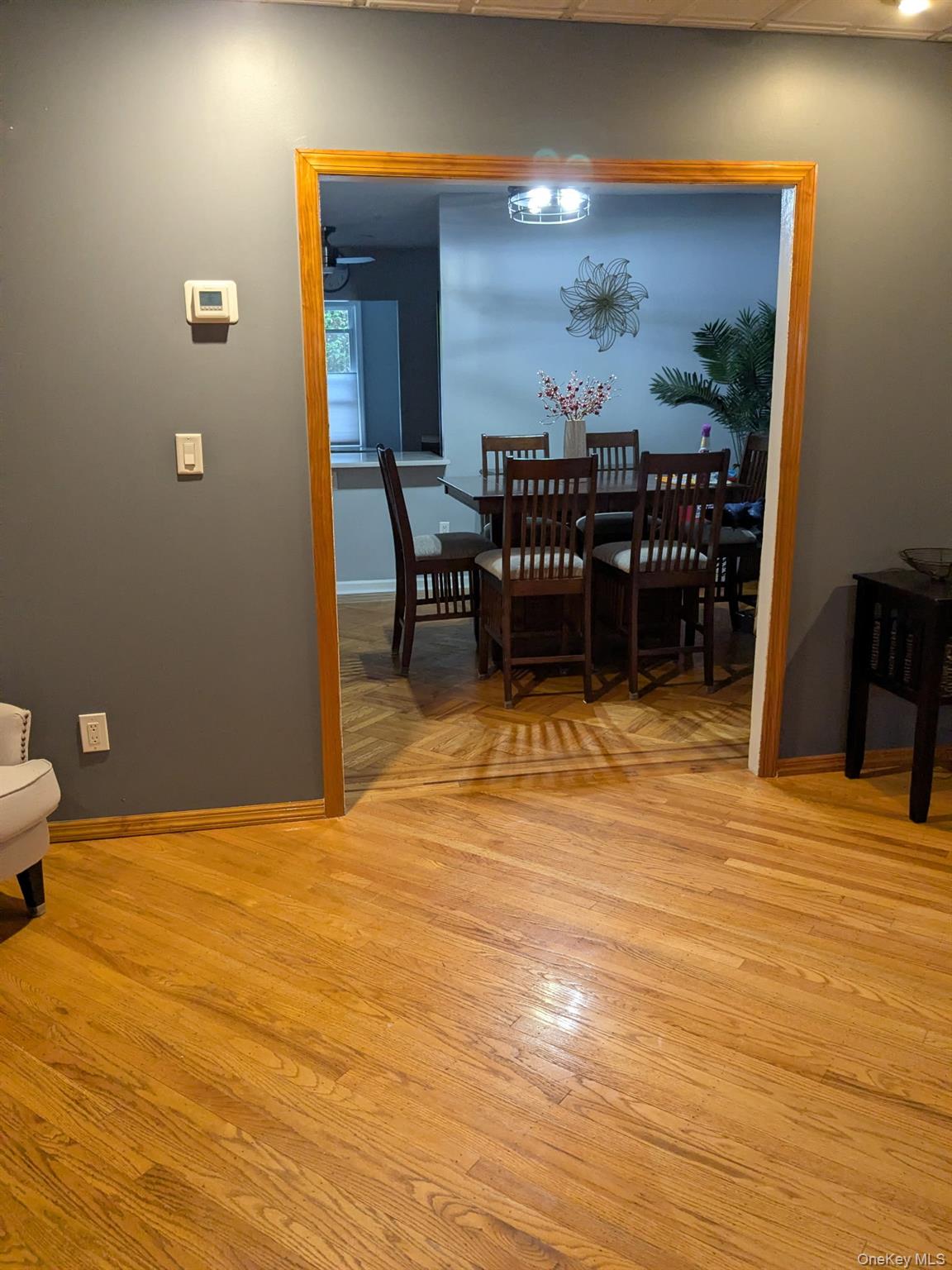 56 Fendale Street, Franklin Square, NY 11010