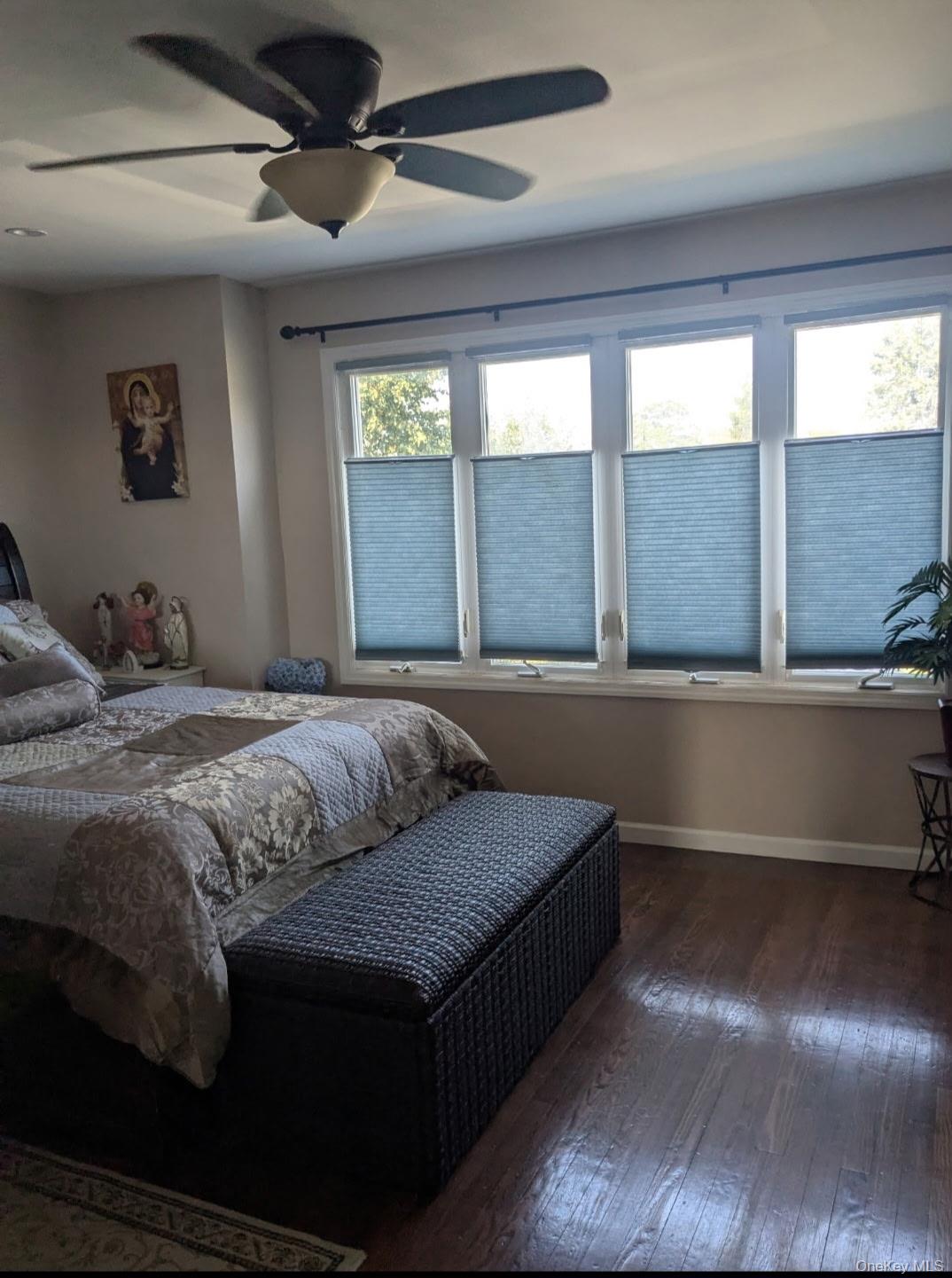 56 Fendale Street, Franklin Square, NY 11010