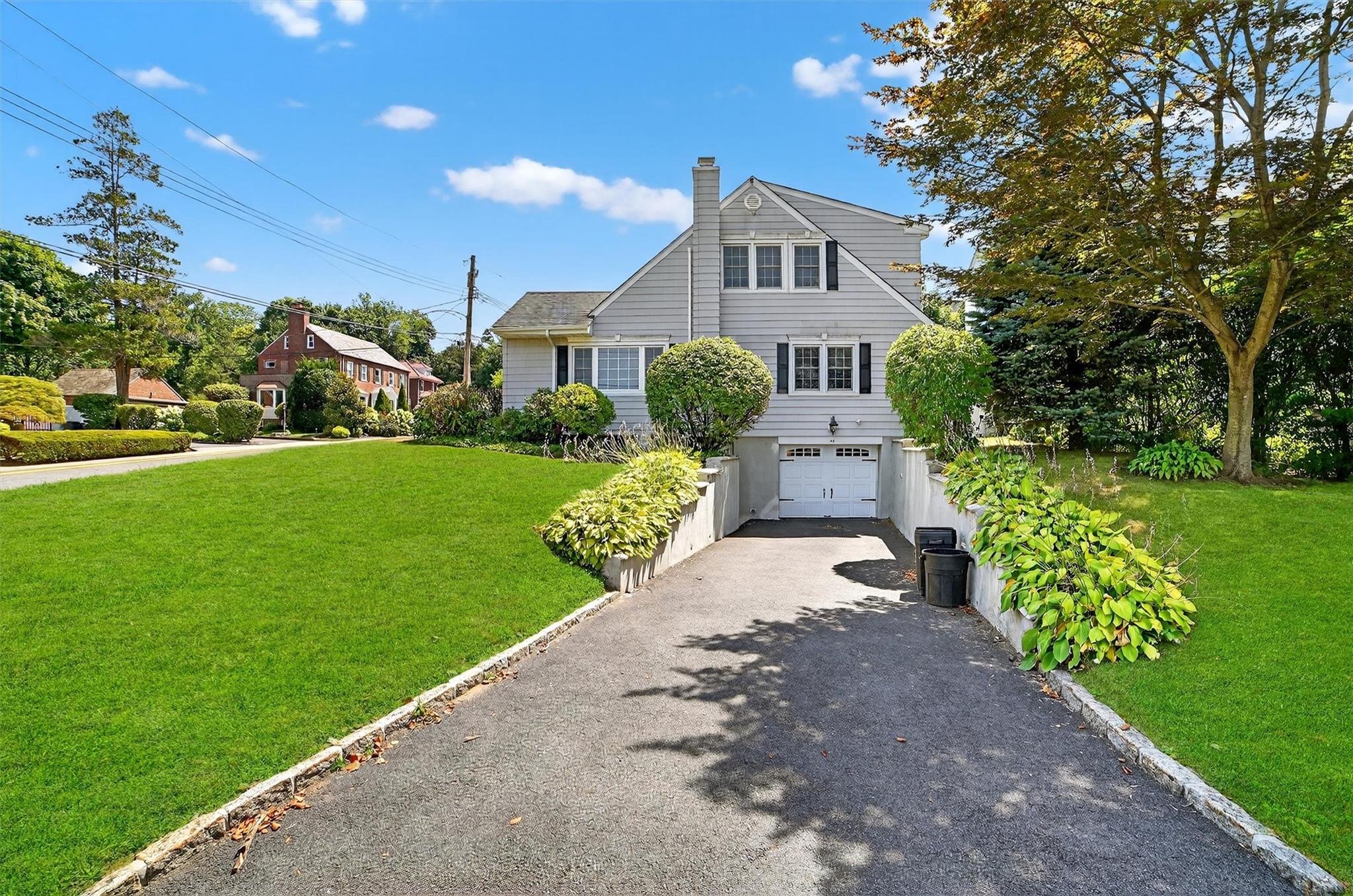 44 Standish Avenue, Yonkers, NY 10710