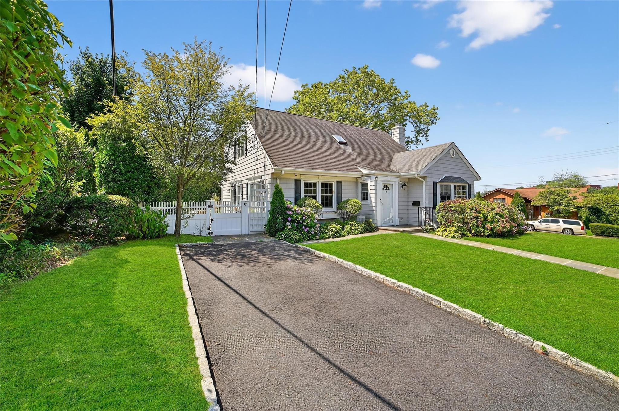 44 Standish Avenue, Yonkers, NY 10710