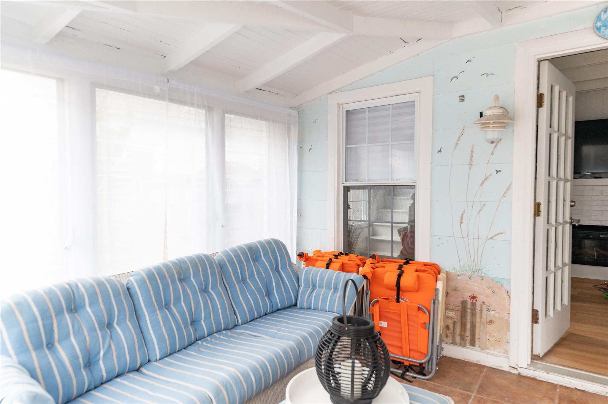 291 Cottage Walk, Ocean Beach, NY 11770