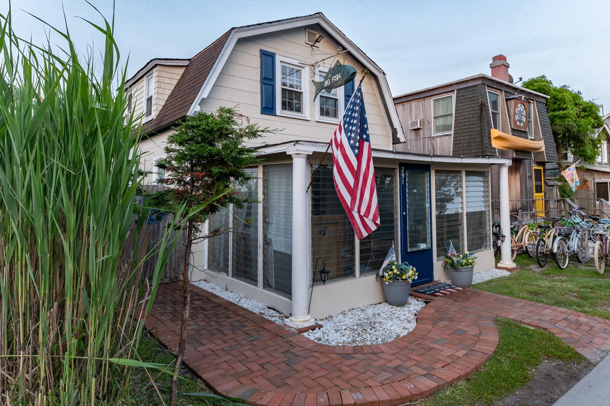 291 Cottage Walk, Ocean Beach, NY 11770