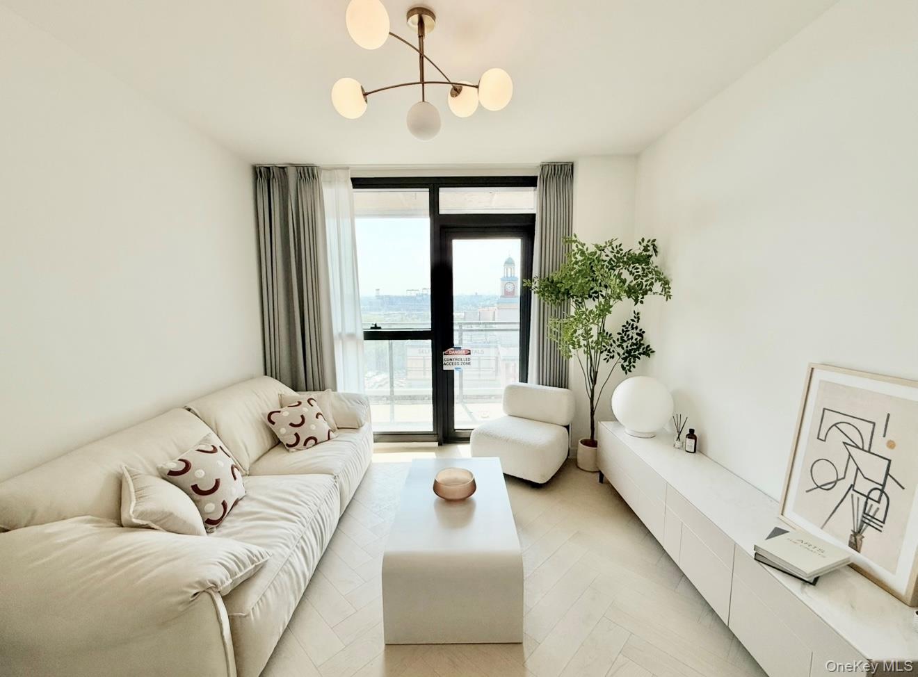 133-25 37 Avenue # 17F, Flushing, NY 11354