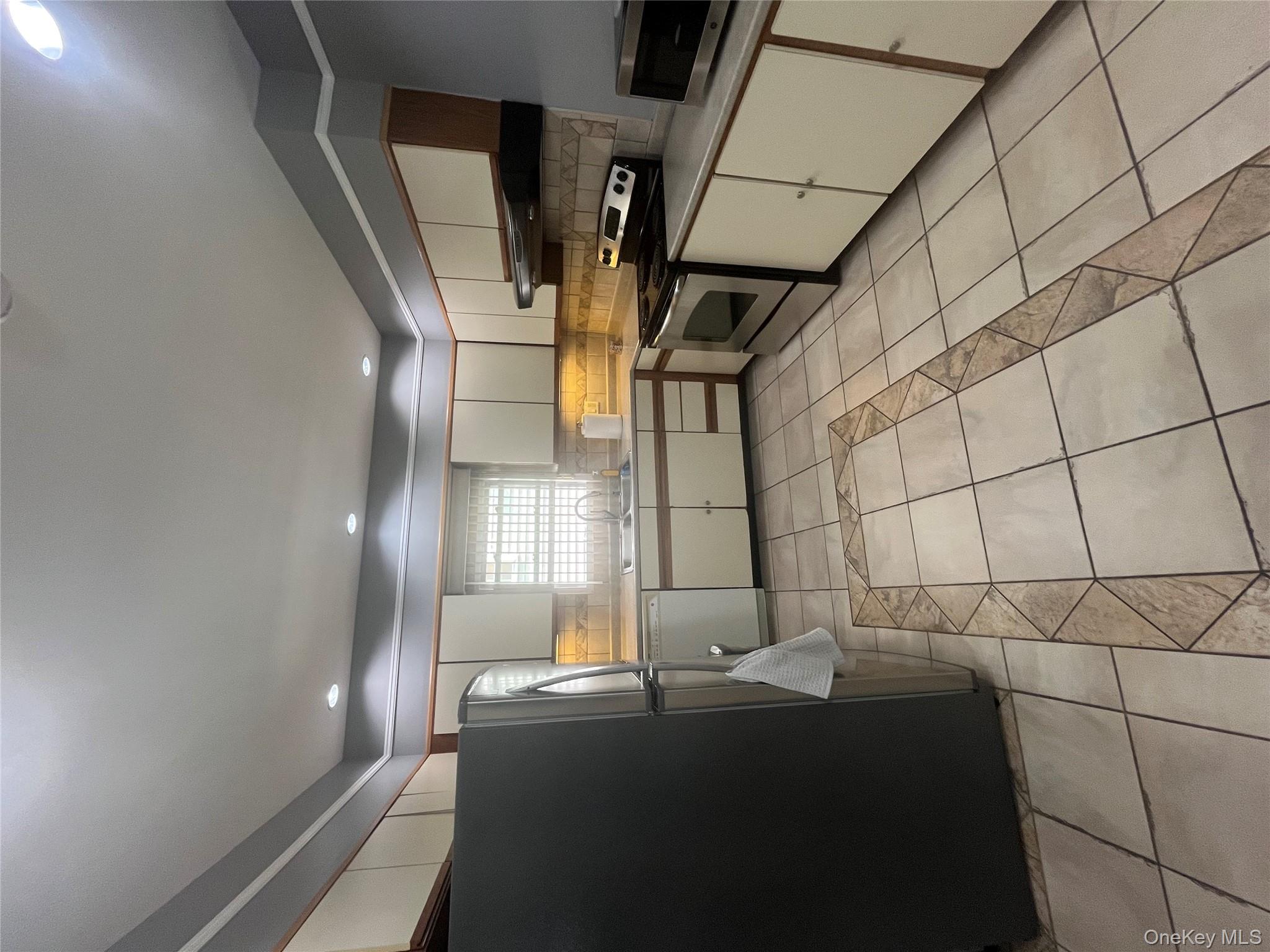 2201 Palmer Avenue, Bronx, NY 10475