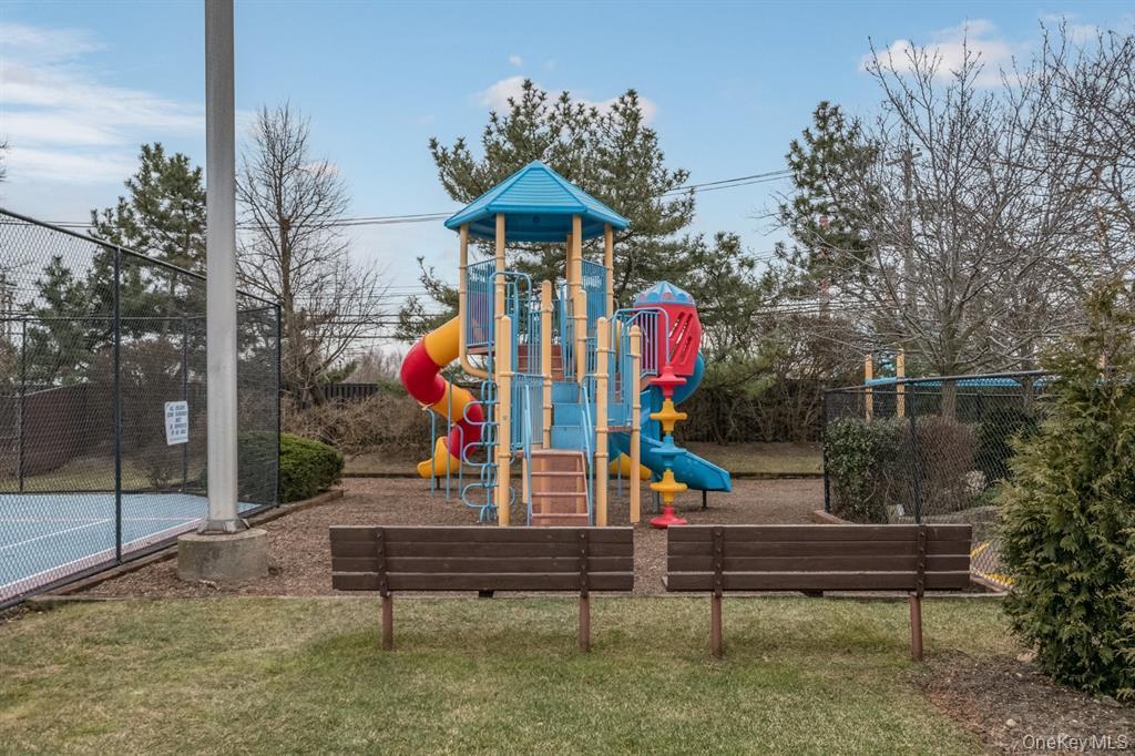 100 Daly Boulevard # 2803, Oceanside, NY 11572