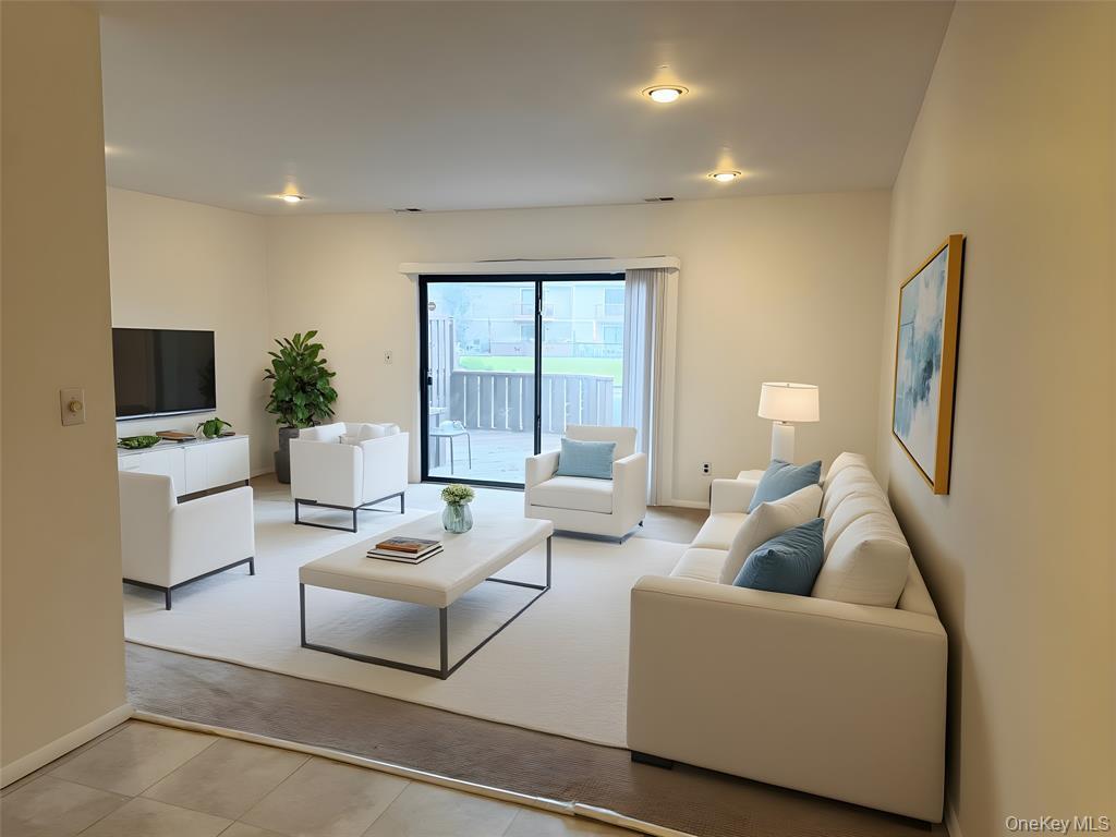 100 Daly Boulevard # 2803, Oceanside, NY 11572