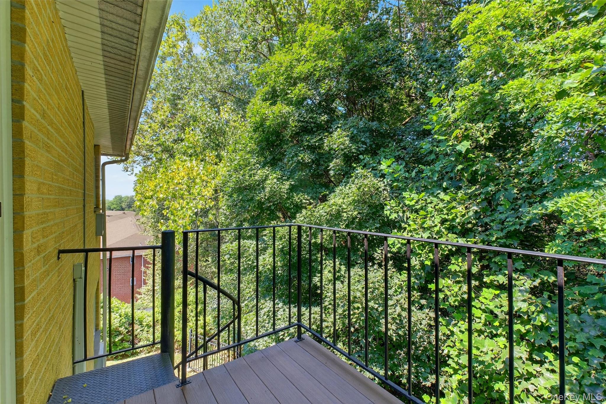 15 Scenic Drive # E, Croton-on-Hudson, NY 10520