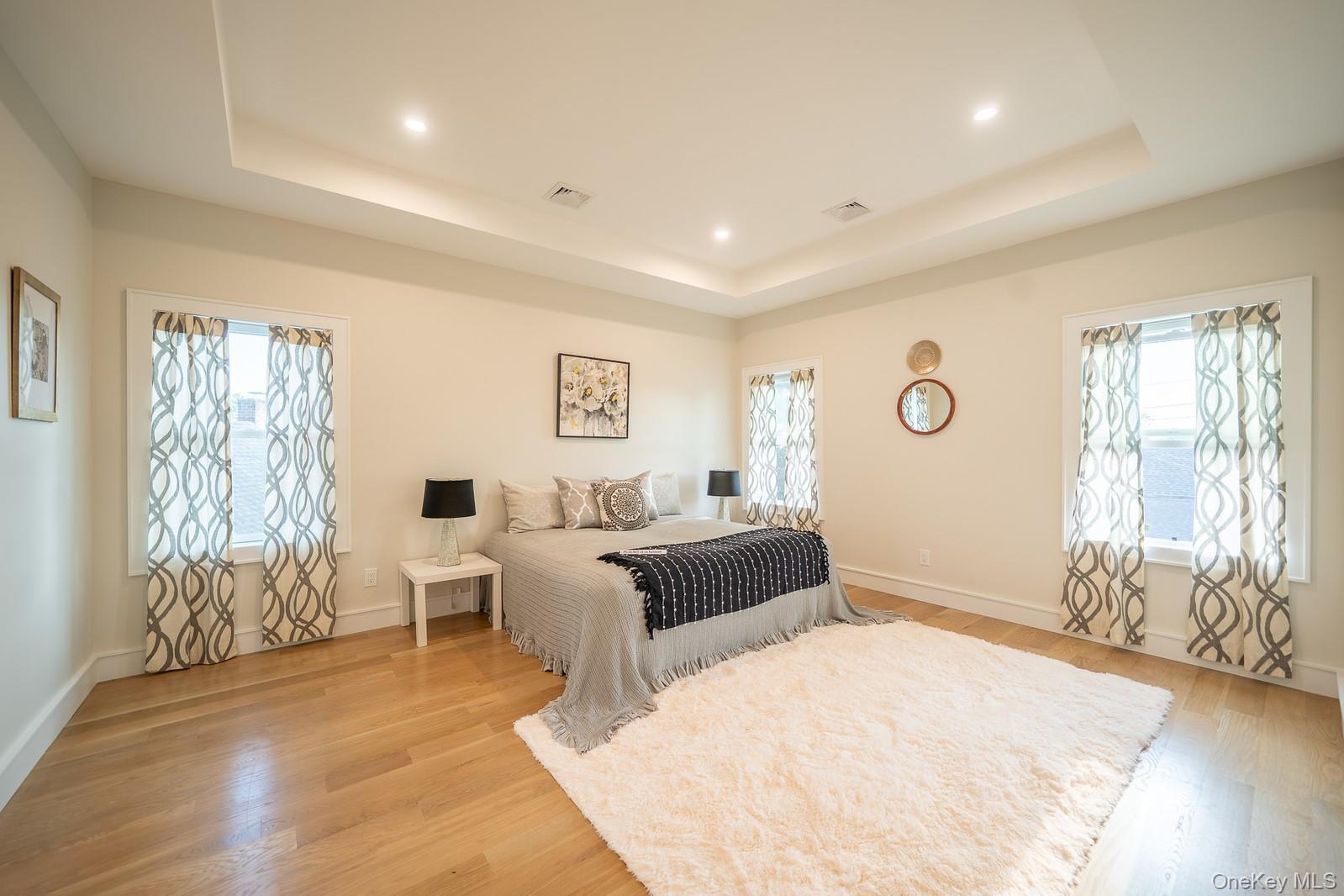 60 Ramble Lane, Levittown, NY 11756