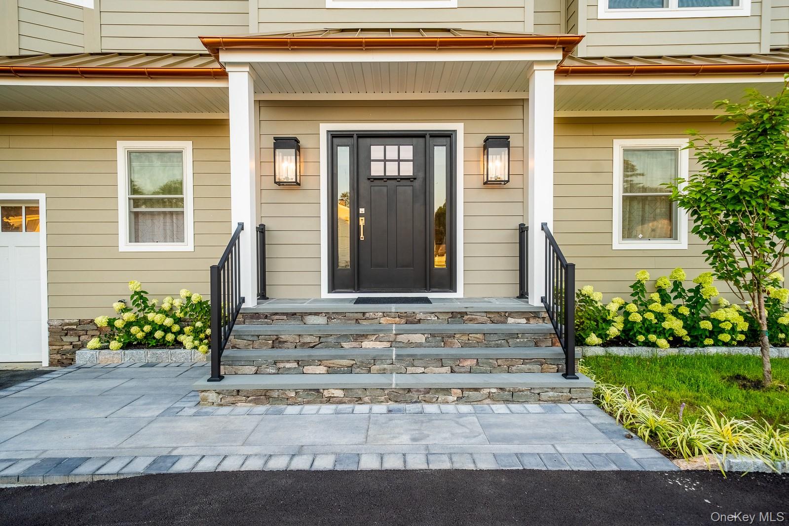 60 Ramble Lane, Levittown, NY 11756