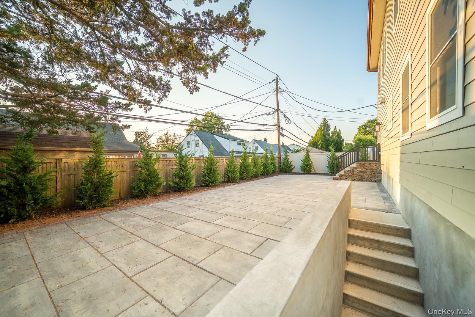 60 Ramble Lane, Levittown, NY 11756