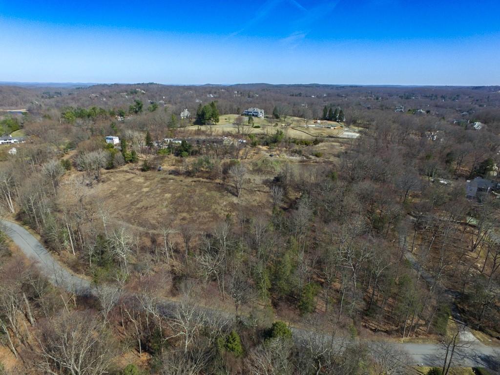 23 Wampus Lake Drive, Armonk, NY 10504