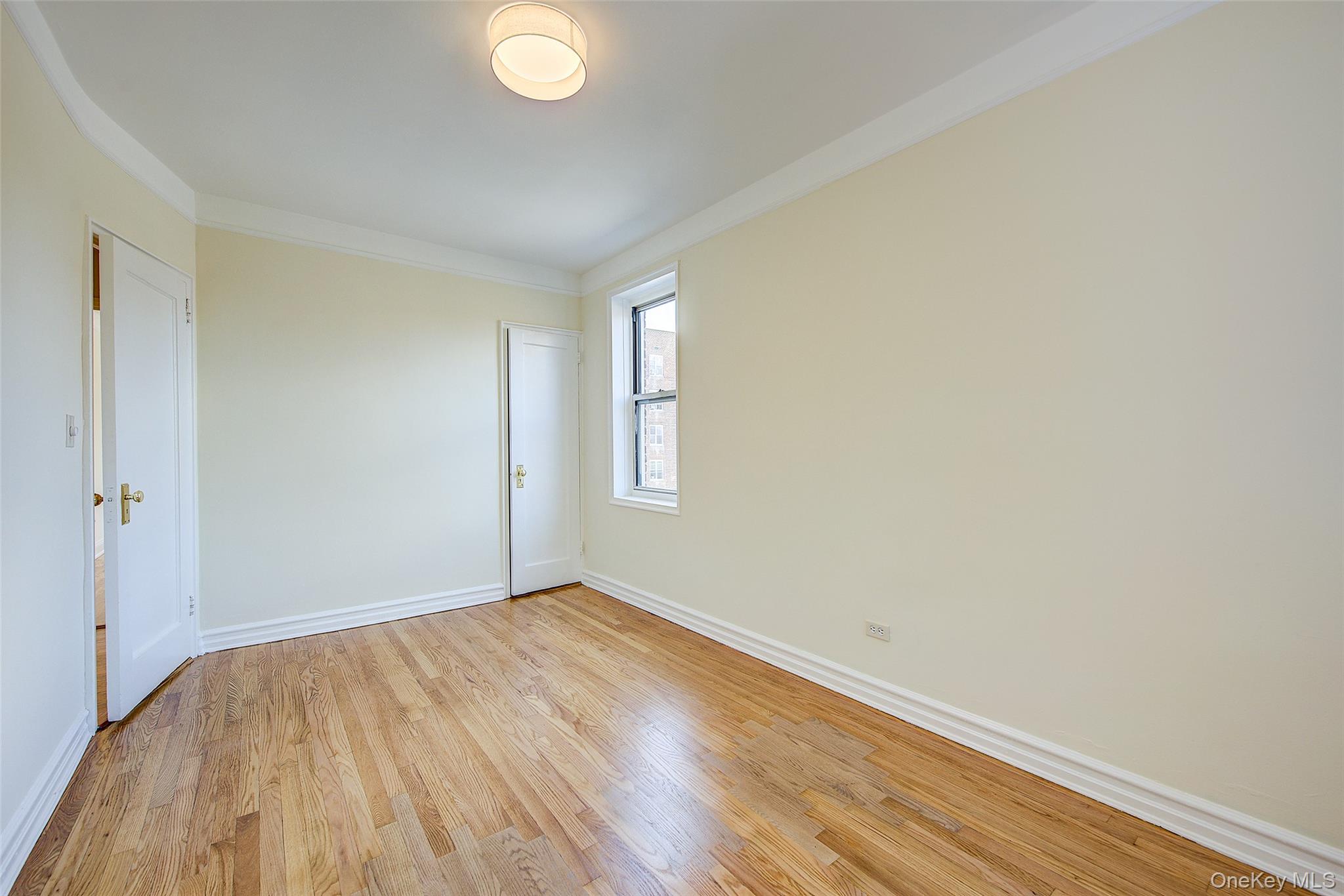 64-85 Saunders Street # D3, Rego Park, NY 11375