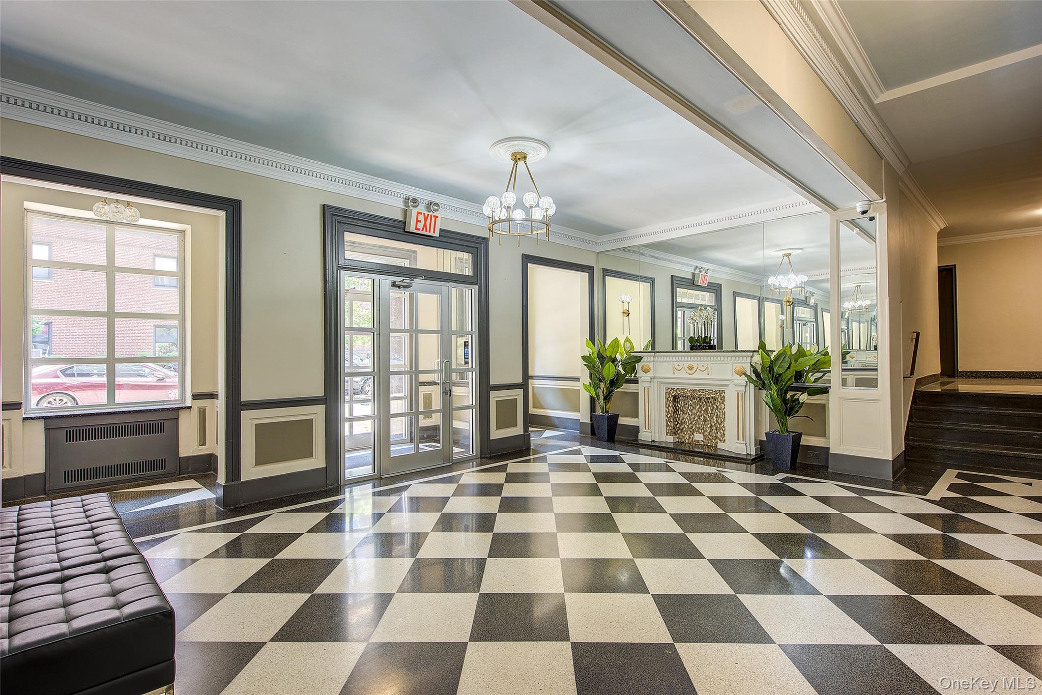 64-85 Saunders Street # D3, Rego Park, NY 11375