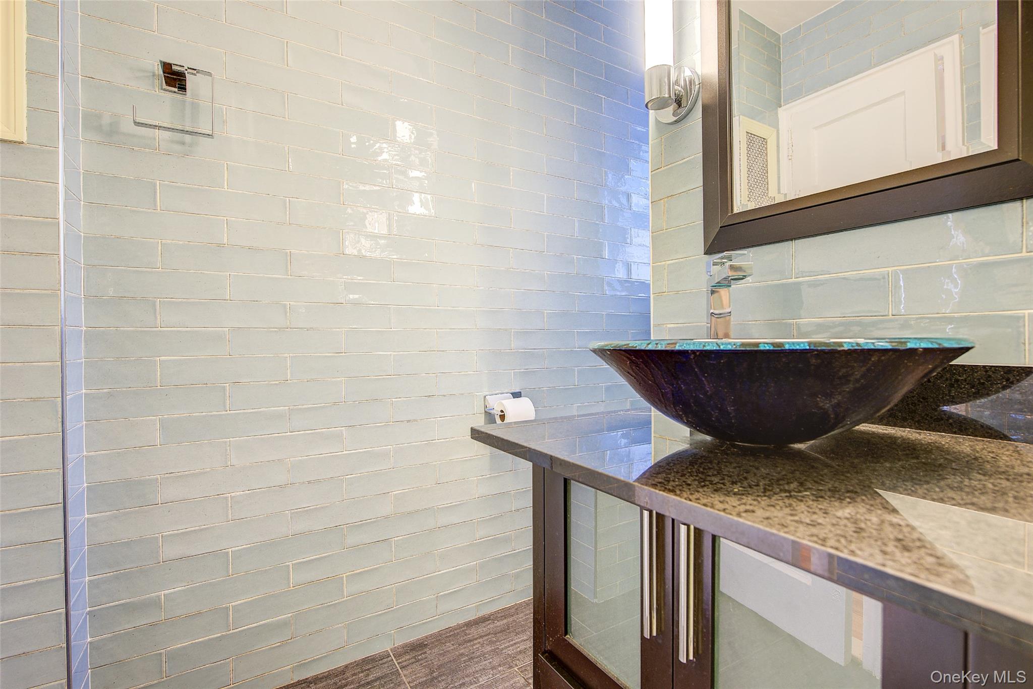 64-85 Saunders Street # D3, Rego Park, NY 11375