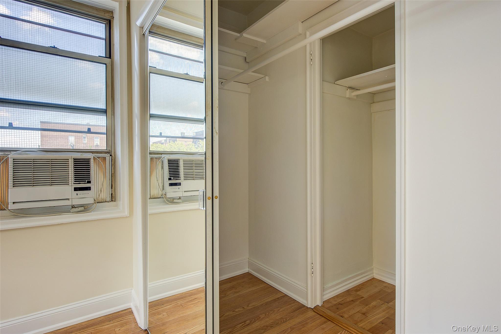 64-85 Saunders Street # D3, Rego Park, NY 11375