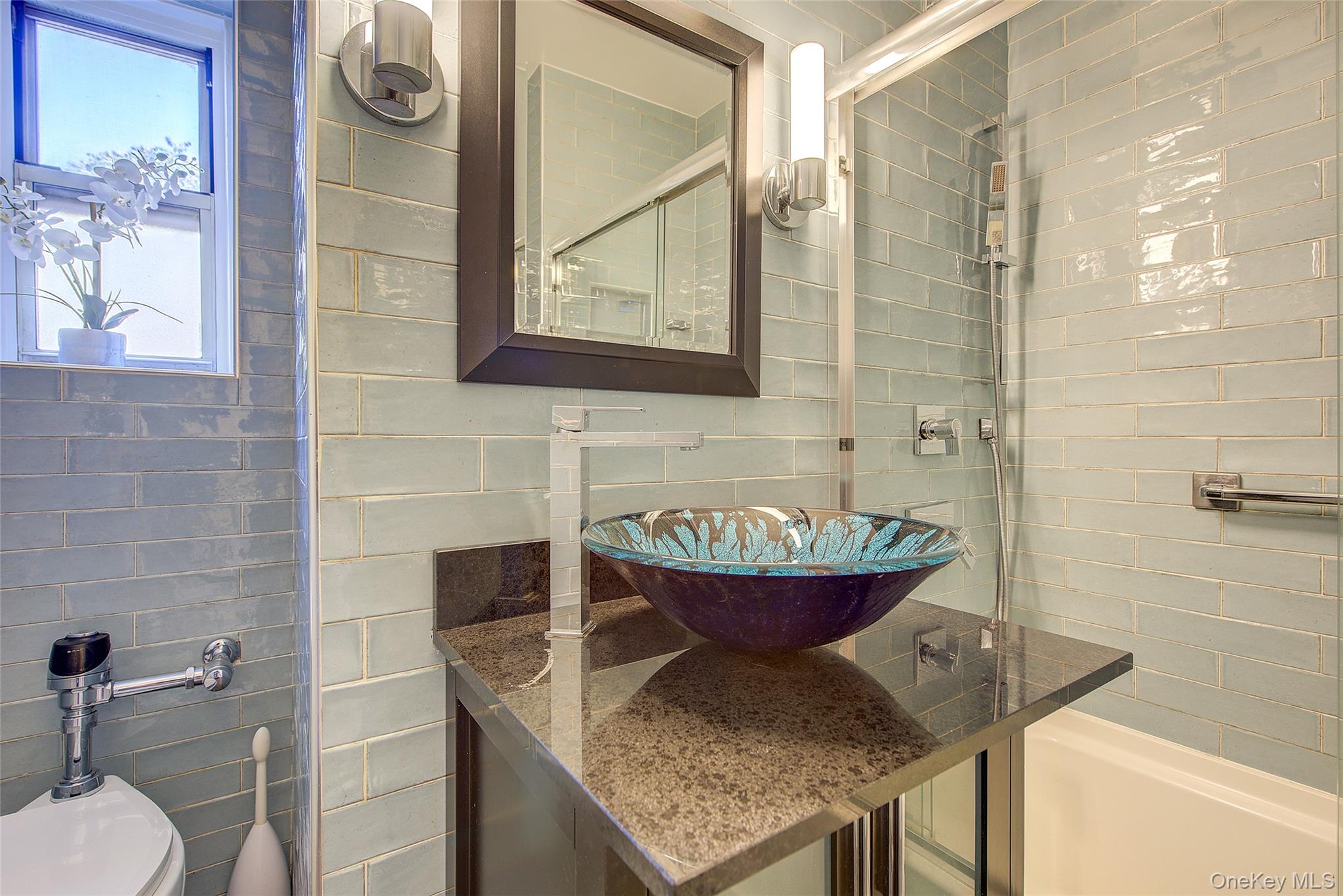 64-85 Saunders Street # D3, Rego Park, NY 11375