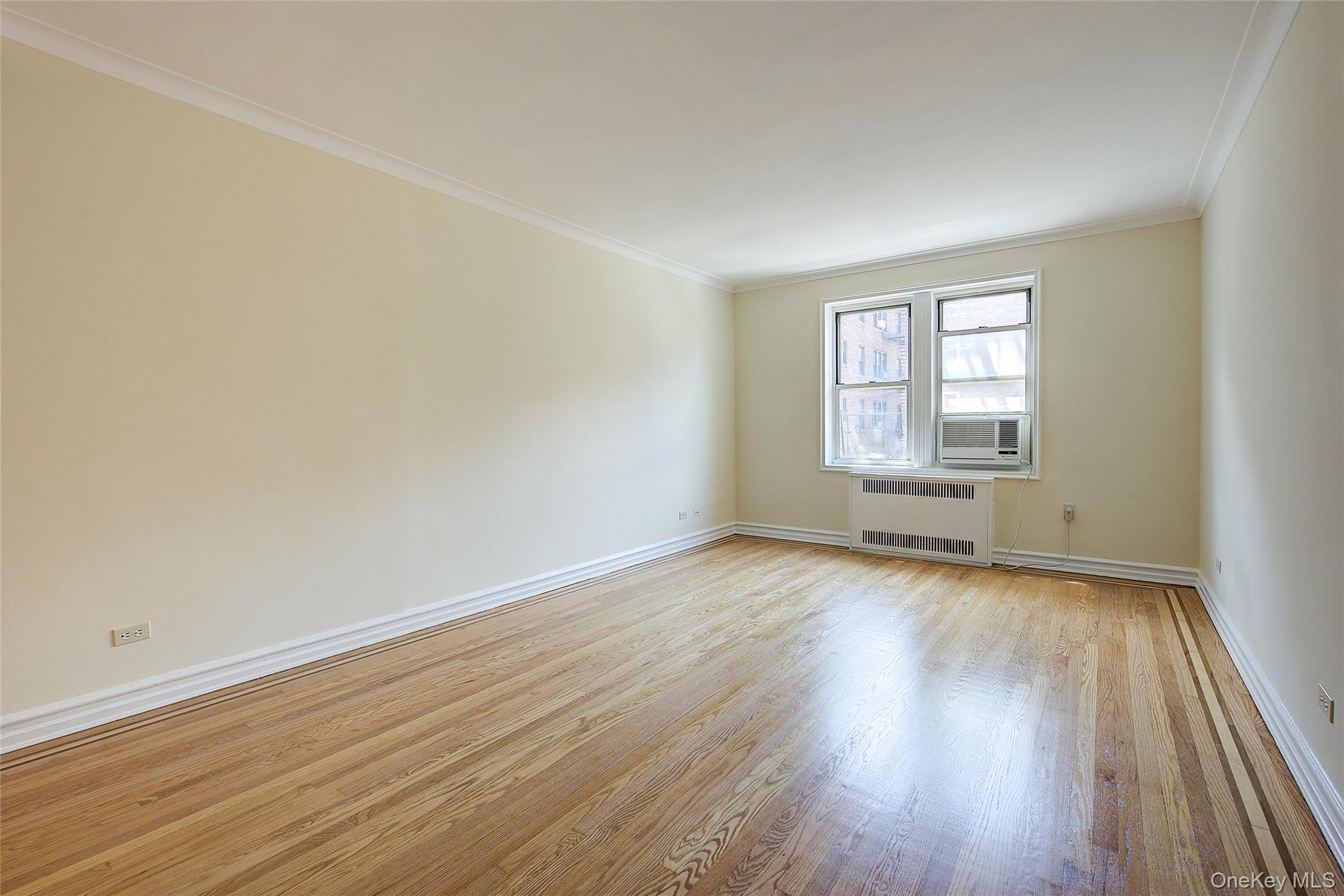 64-85 Saunders Street # D3, Rego Park, NY 11375