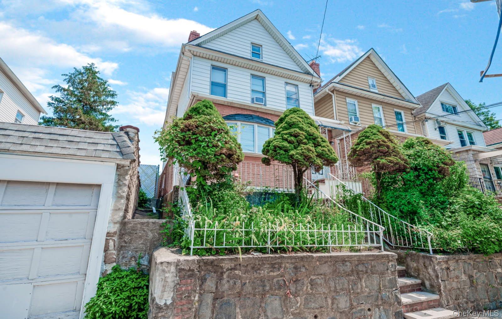 12-25 119th Street, College Point, NY 11356