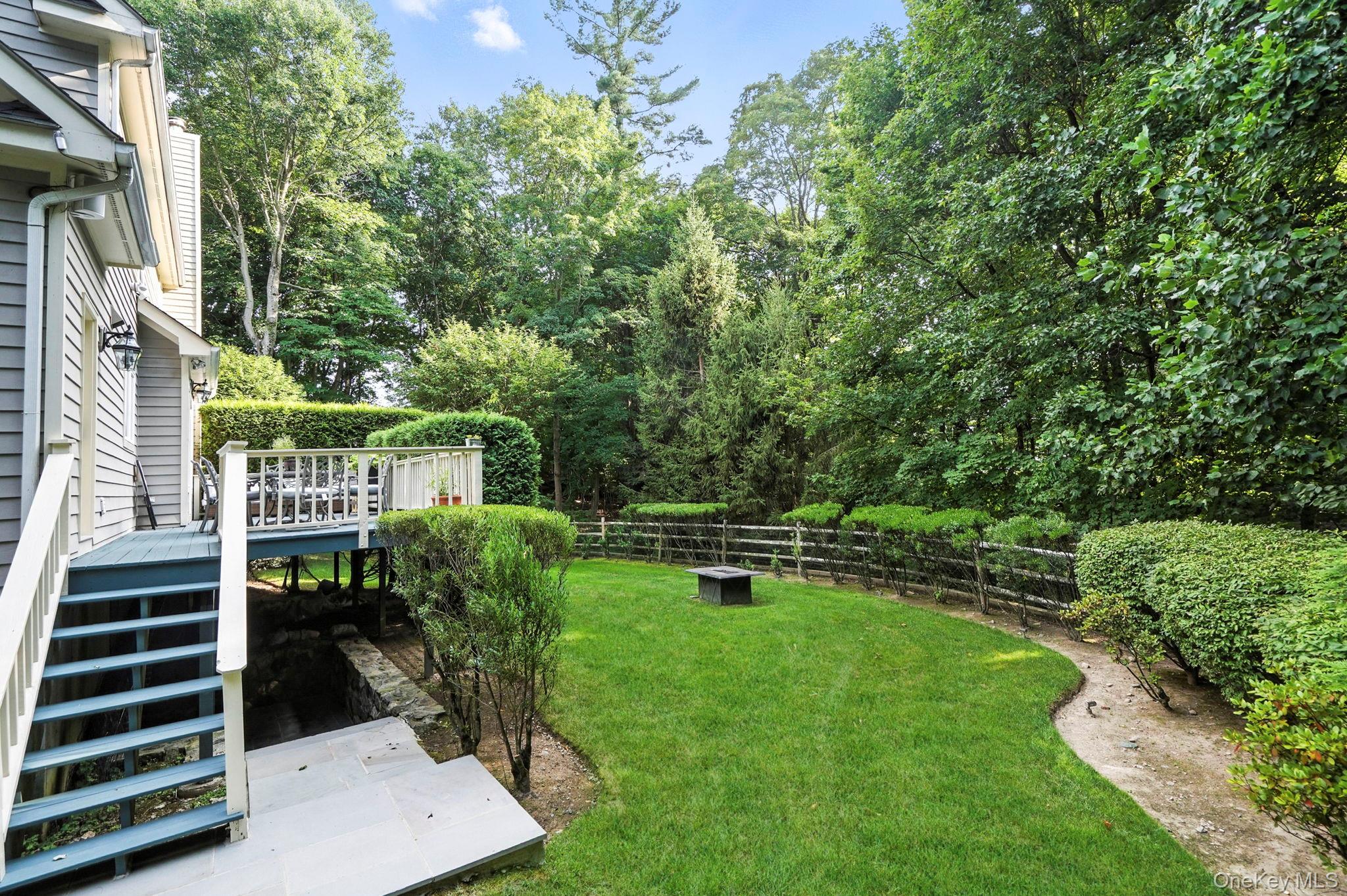 39 Admiral Wordens Lane, Briarcliff Manor, NY 10510