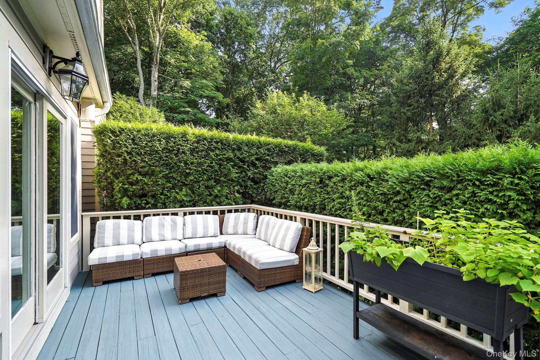 39 Admiral Wordens Lane, Briarcliff Manor, NY 10510