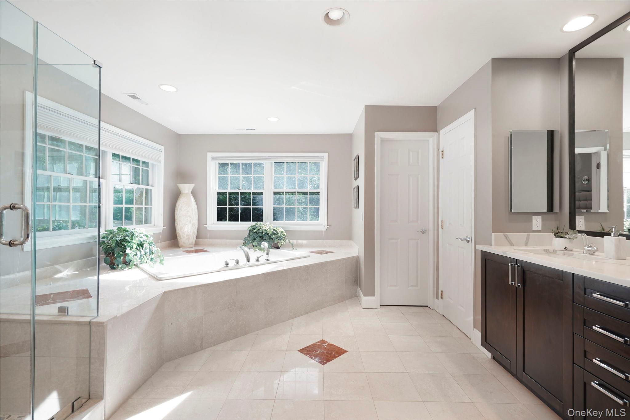 39 Admiral Wordens Lane, Briarcliff Manor, NY 10510