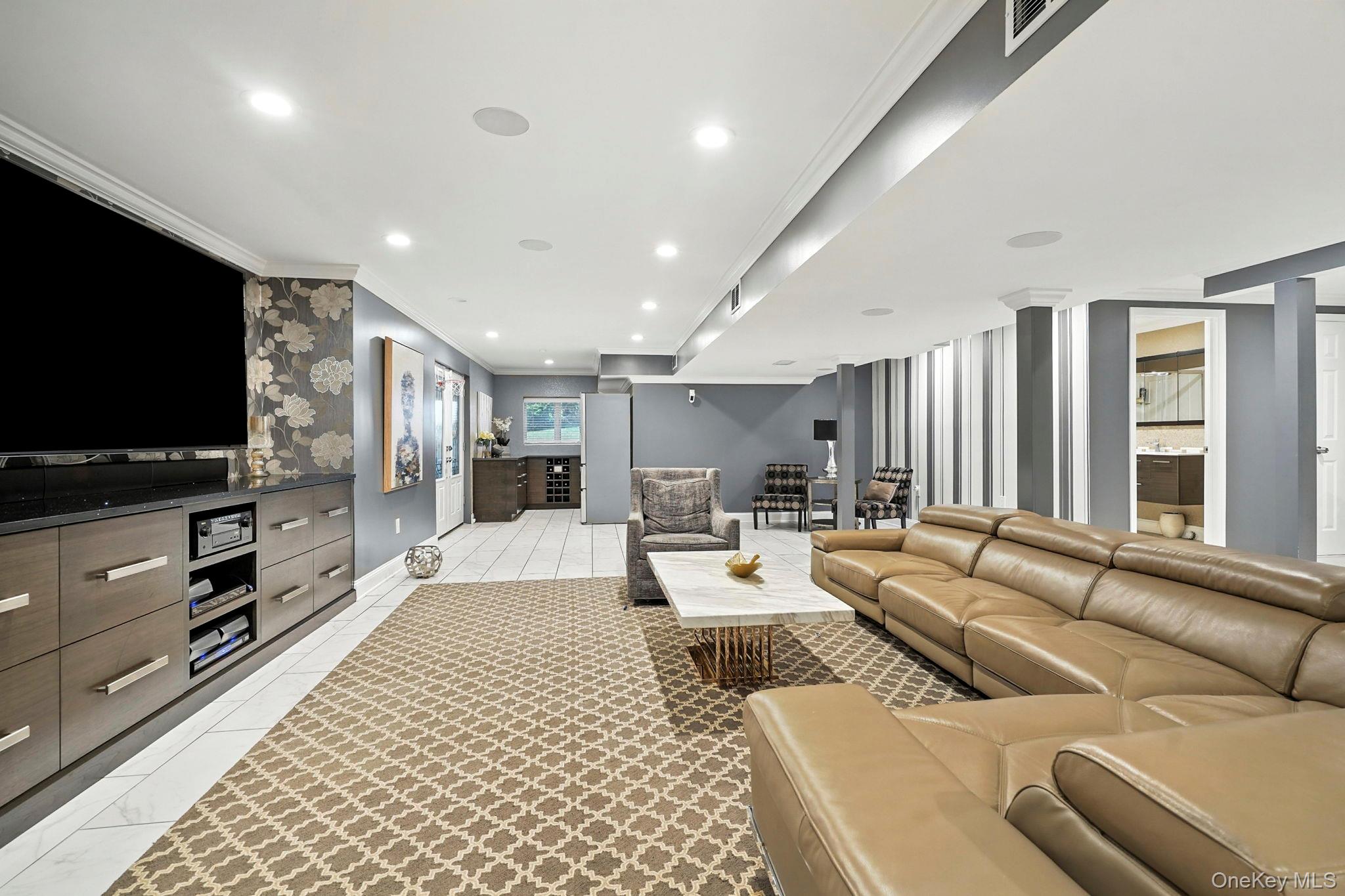 39 Admiral Wordens Lane, Briarcliff Manor, NY 10510