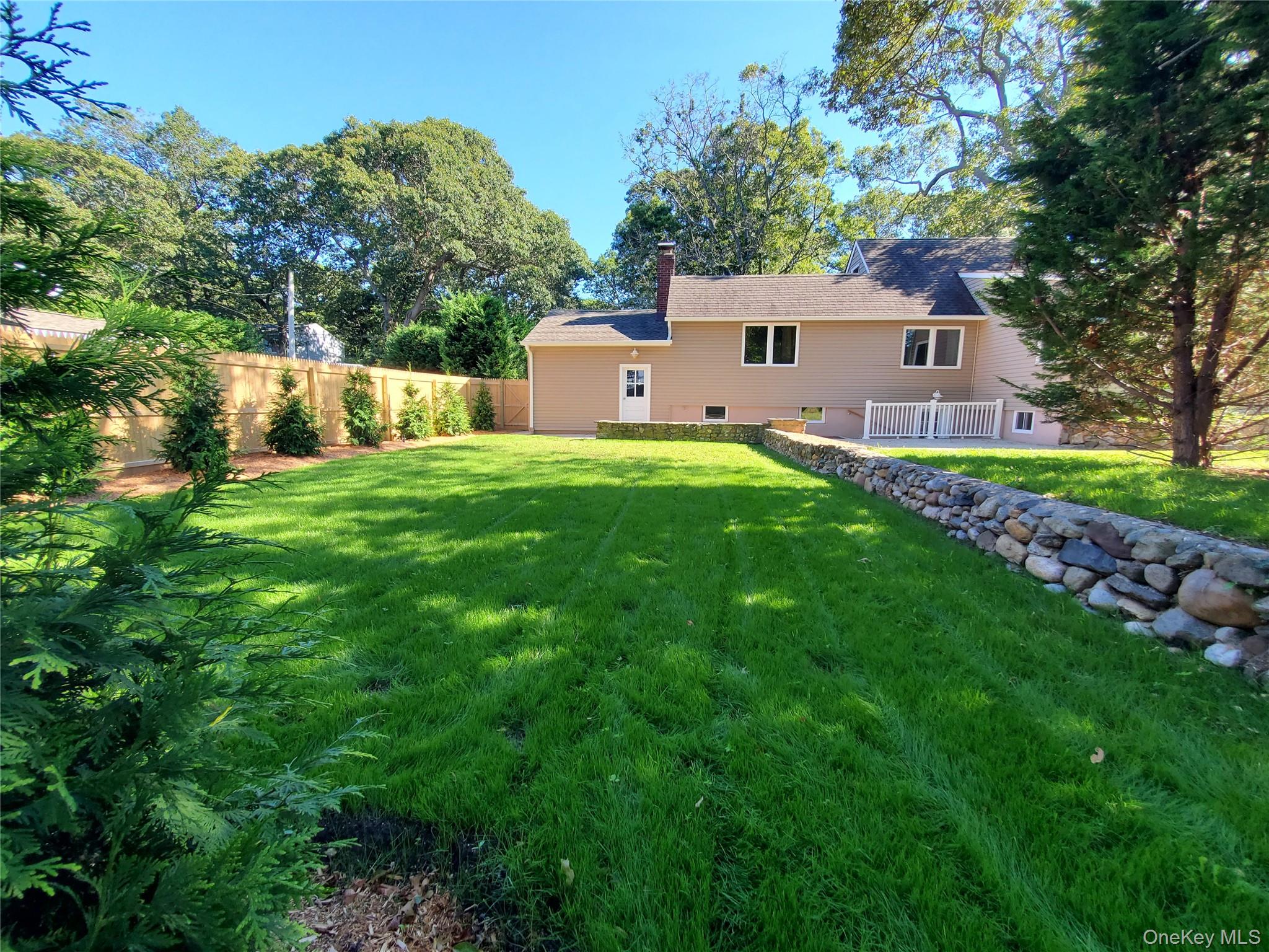 11 Oceanside Drive, Sound Beach, NY 11789