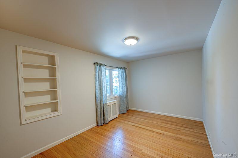 11 Oceanside Drive, Sound Beach, NY 11789