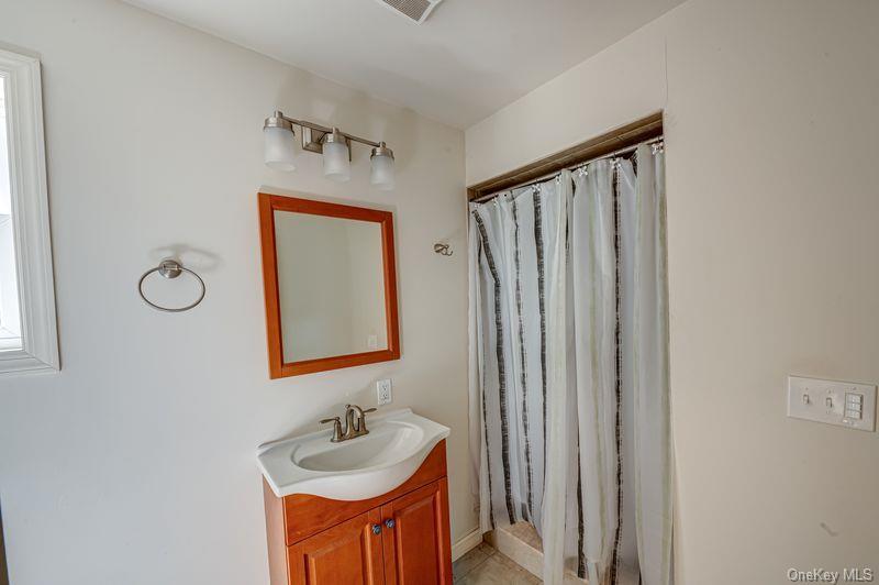 11 Oceanside Drive, Sound Beach, NY 11789