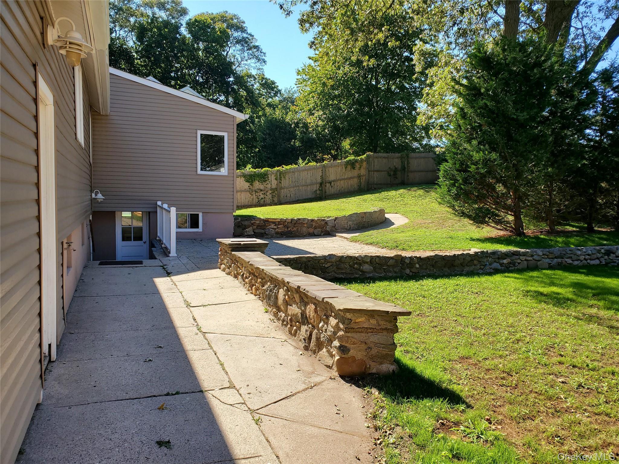 11 Oceanside Drive, Sound Beach, NY 11789