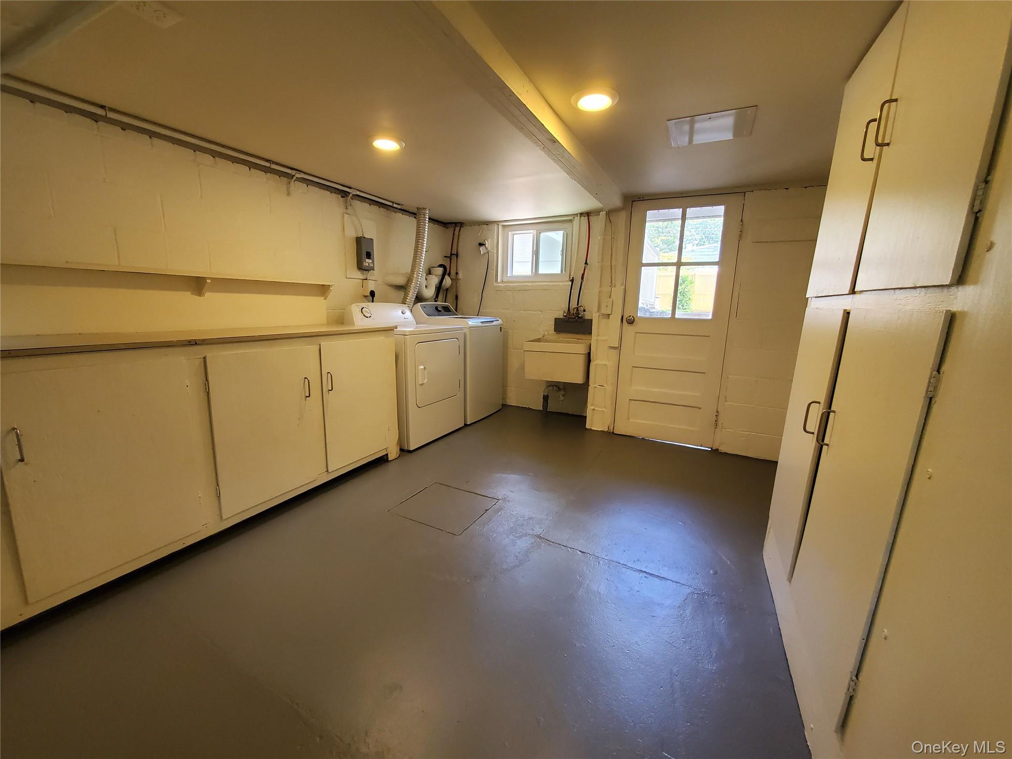 11 Oceanside Drive, Sound Beach, NY 11789