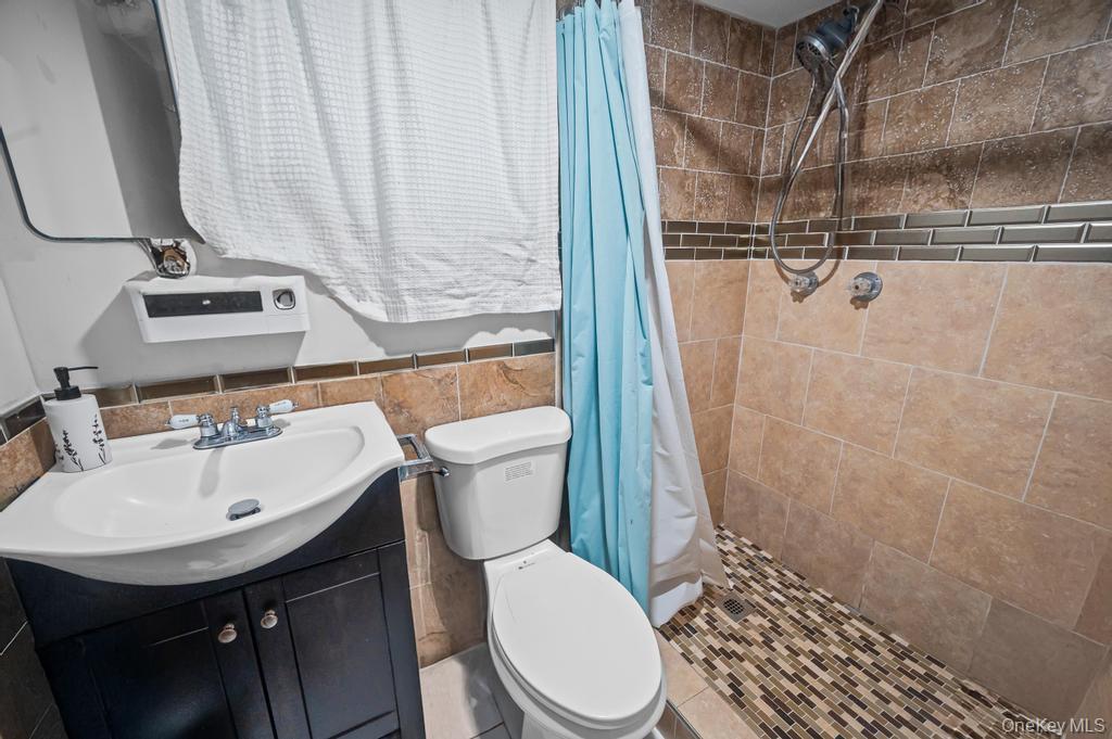 3115 Heather Avenue, Medford, NY 11763