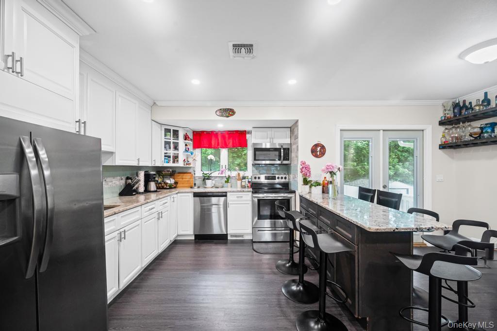 3115 Heather Avenue, Medford, NY 11763