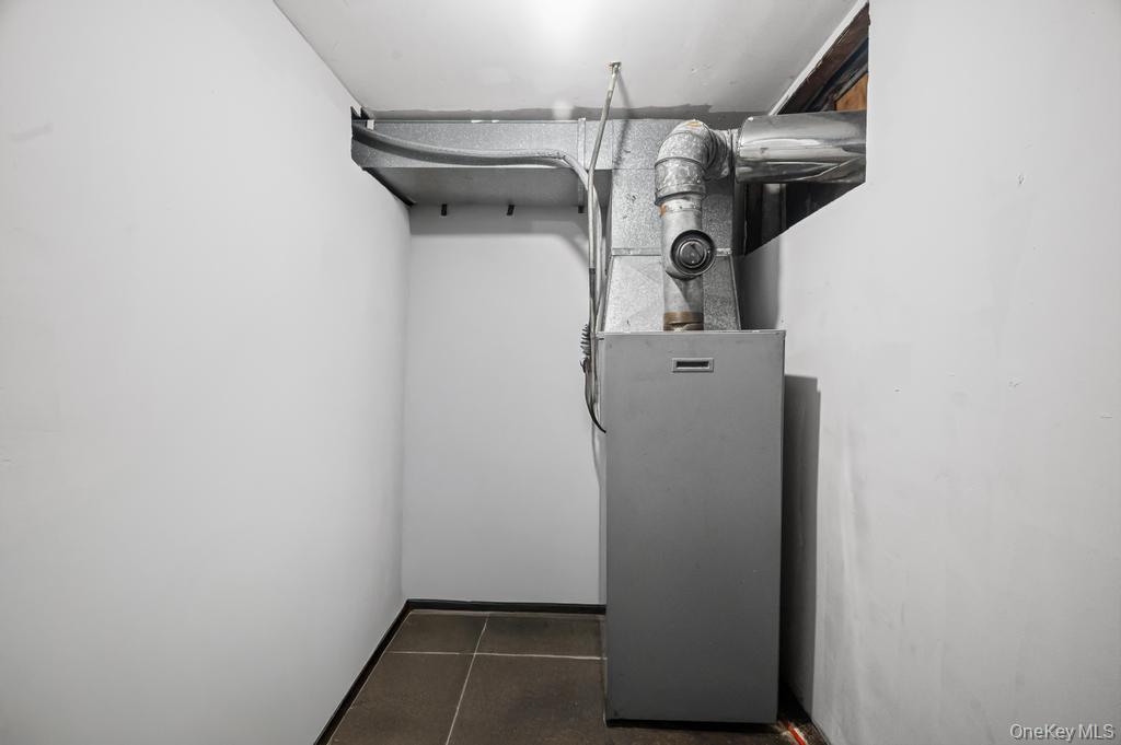 3115 Heather Avenue, Medford, NY 11763