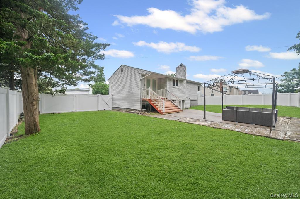 3115 Heather Avenue, Medford, NY 11763