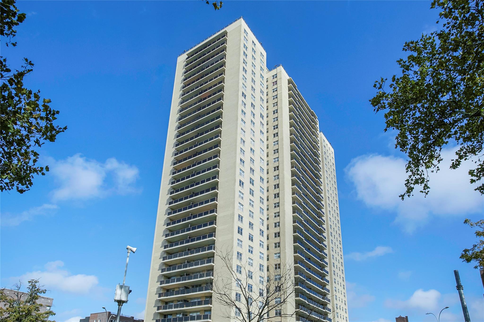 110-11 Queens Boulevard # 30E, Forest Hills, NY 11375