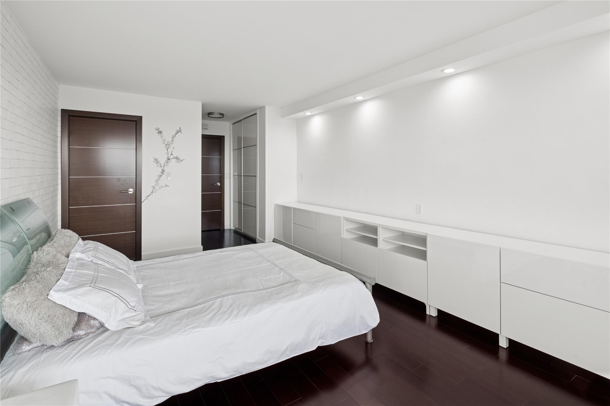 110-11 Queens Boulevard # 30E, Forest Hills, NY 11375