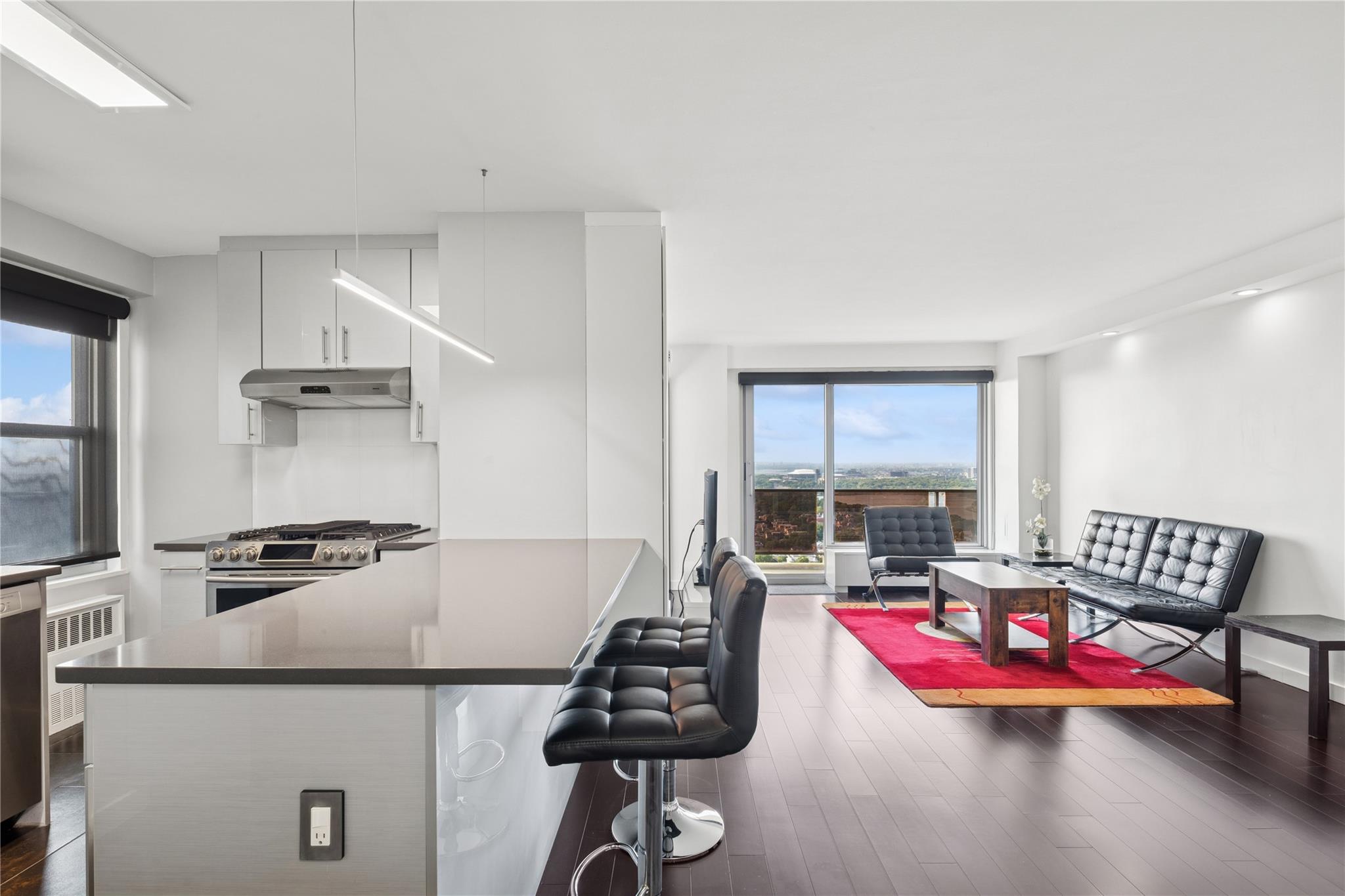 110-11 Queens Boulevard # 30E, Forest Hills, NY 11375