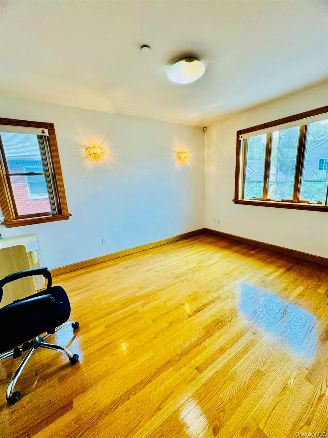 34-41 201 Street, Bayside, NY 11361