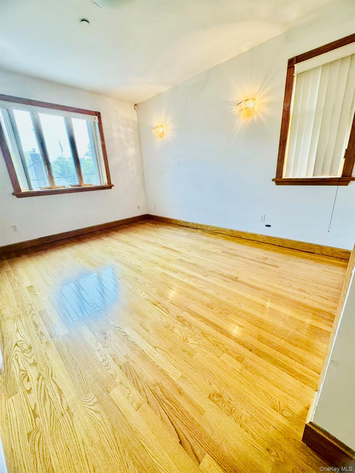 34-41 201 Street, Bayside, NY 11361