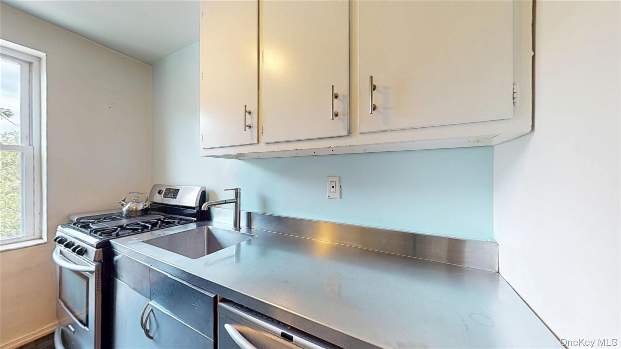 800 Grand Concourse # 2DN, Bronx, NY 10451