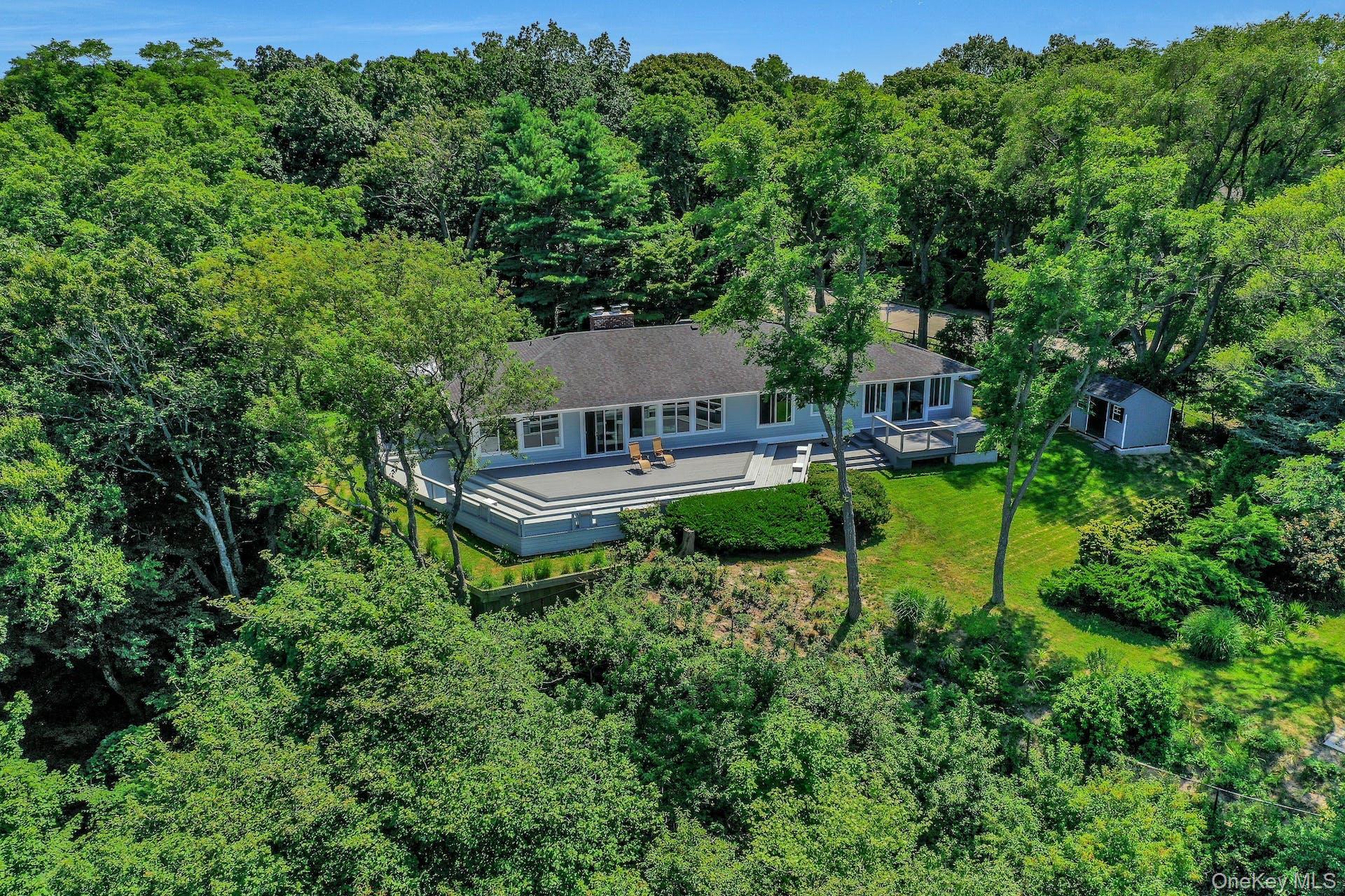 1 Dolphin Way, Riverhead, NY 11901