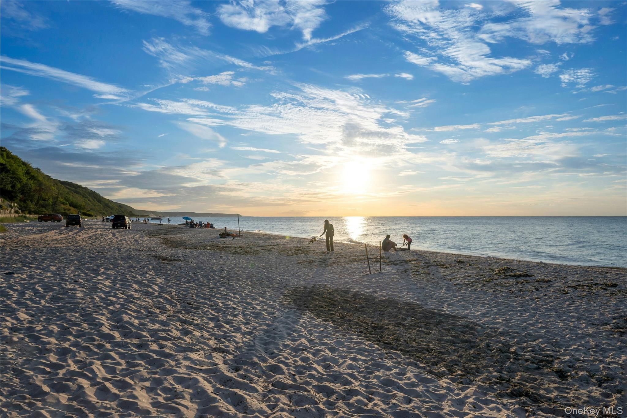 1 Dolphin Way, Riverhead, NY 11901