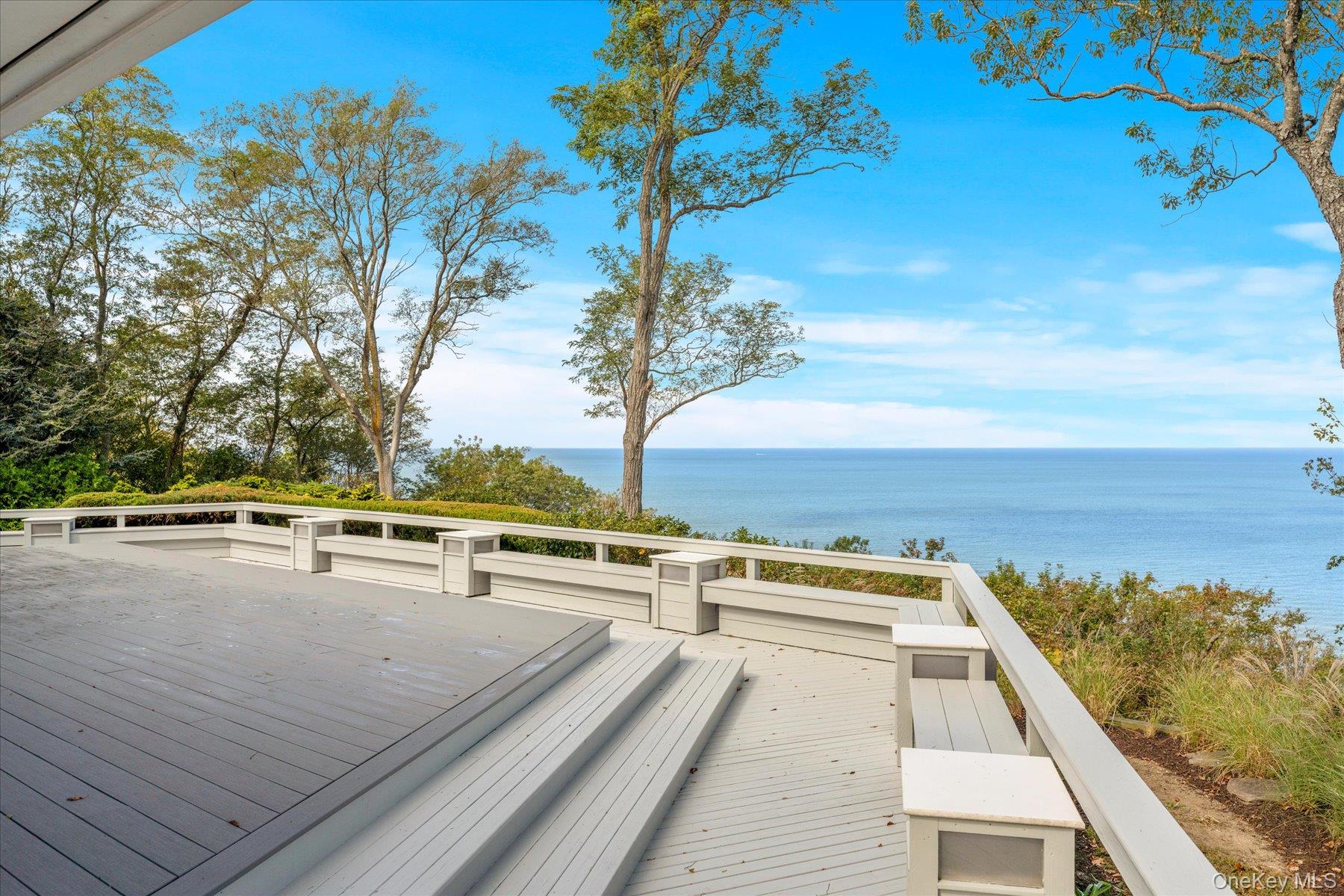 1 Dolphin Way, Riverhead, NY 11901